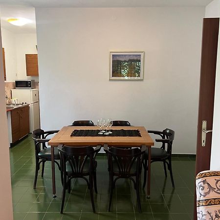 Apartmani Rosa Turanj Esterno foto