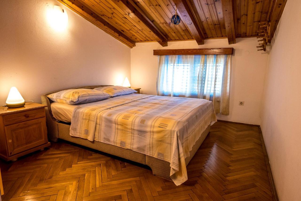 Apartmani Rosa Turanj Esterno foto