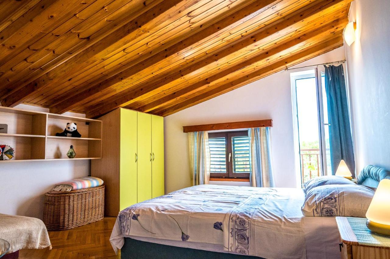 Apartmani Rosa Turanj Esterno foto