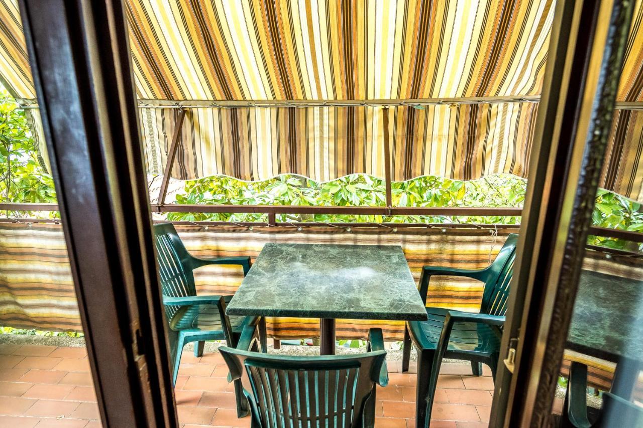 Apartmani Rosa Turanj Esterno foto