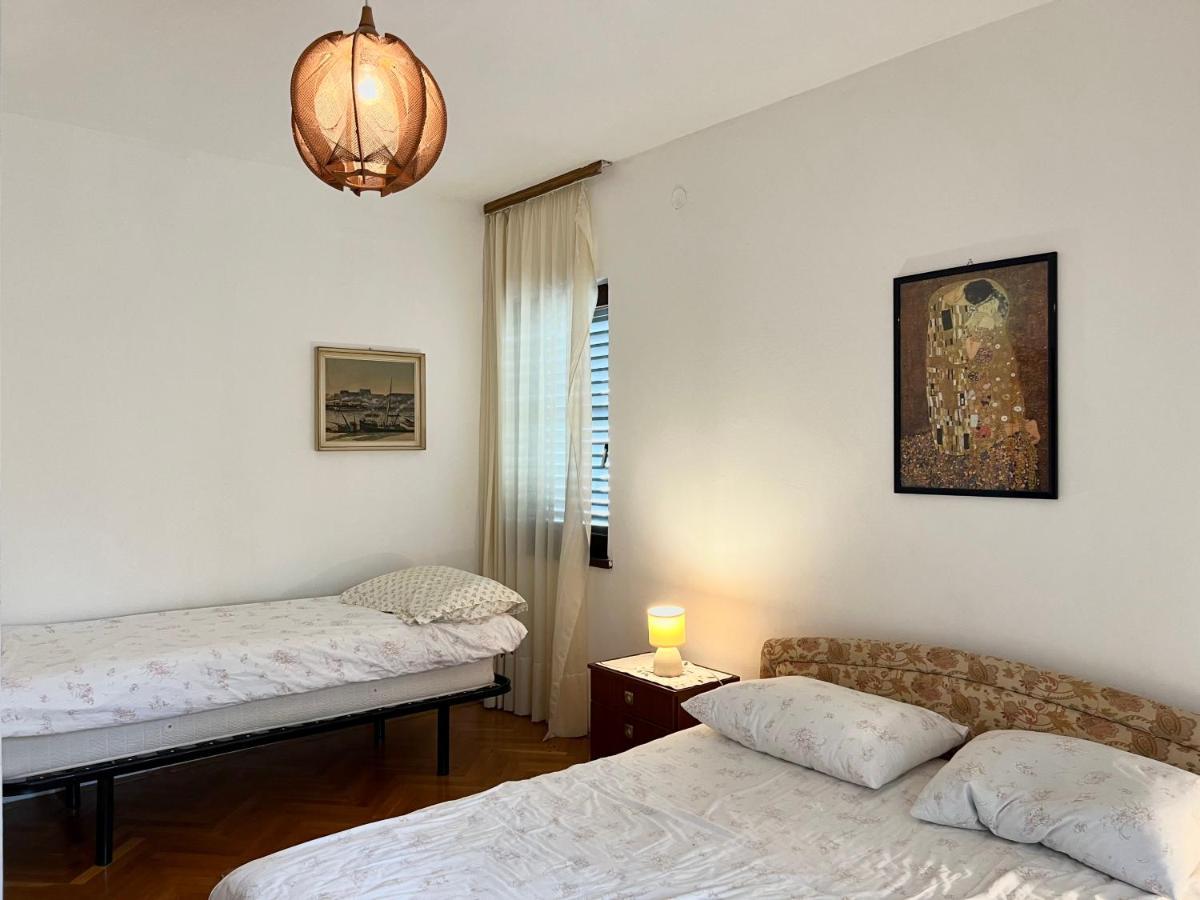 Apartmani Rosa Turanj Esterno foto
