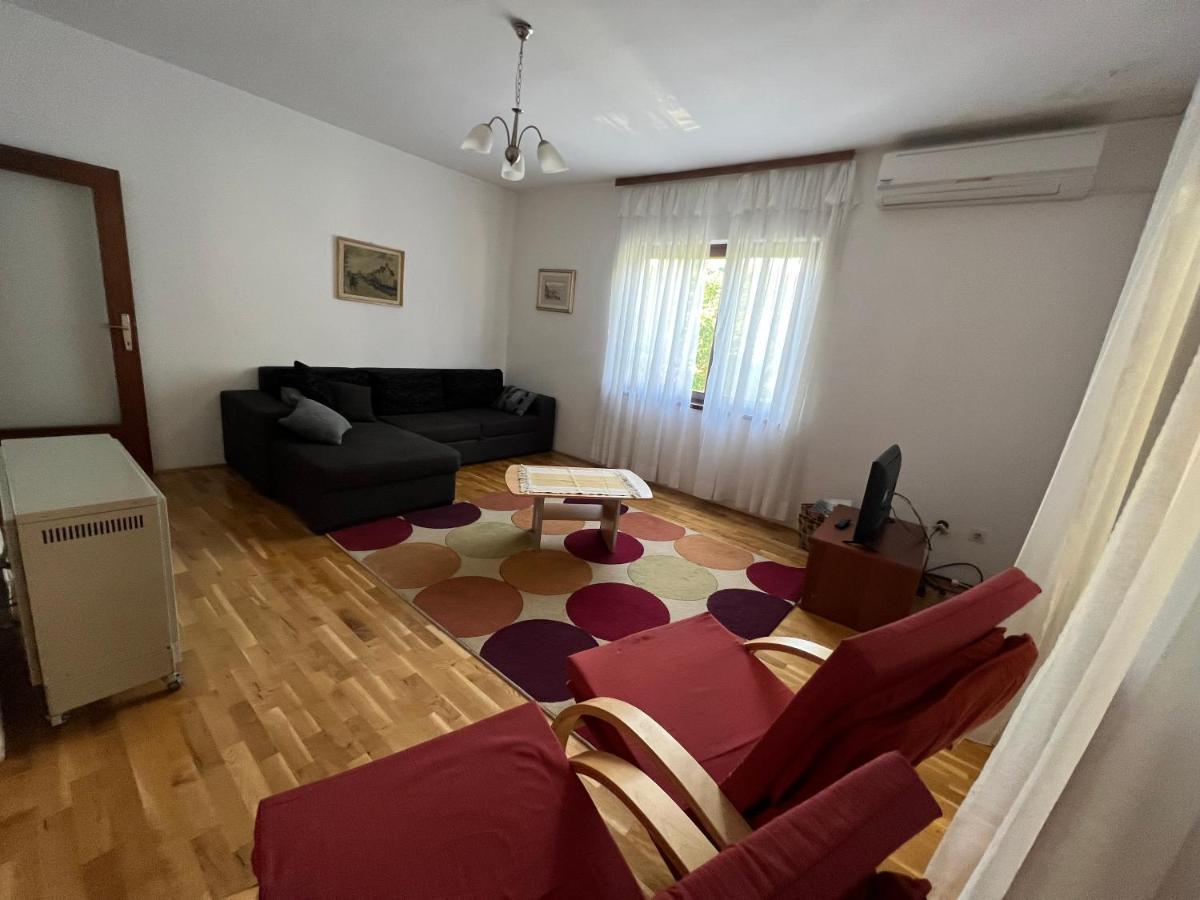 Apartmani Rosa Turanj Esterno foto